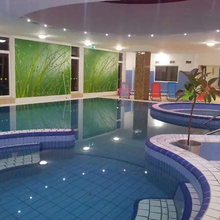 Napfeny 酒店 佐洛卡罗斯