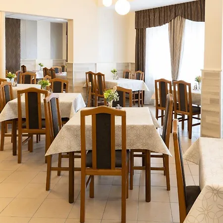 Napfeny 酒店 佐洛卡罗斯