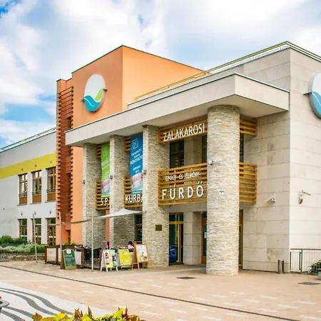 酒店 Napfeny 佐洛卡罗斯