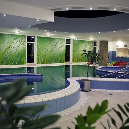 ホテル Napfeny ザラカロシュ