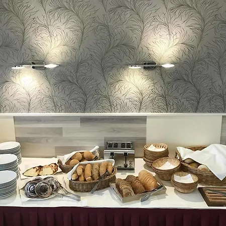 Napfeny 酒店 佐洛卡罗斯