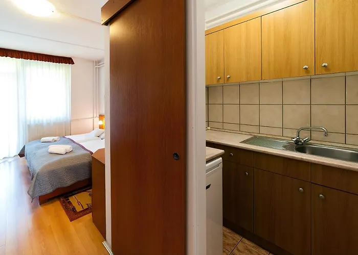 Napfeny ザラカロシュ