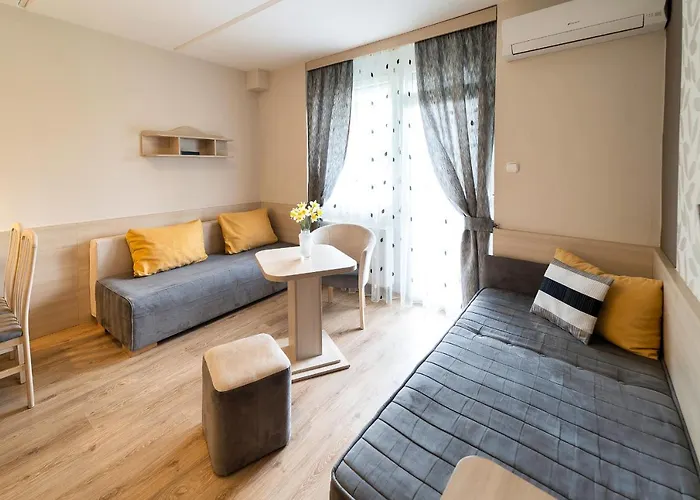 Napfeny ザラカロシュ