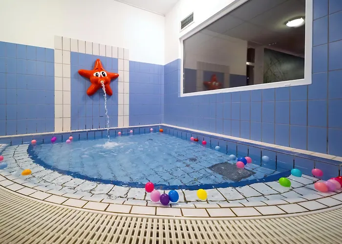 Napfeny ザラカロシュ