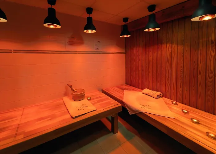 Napfeny ホテル ザラカロシュ