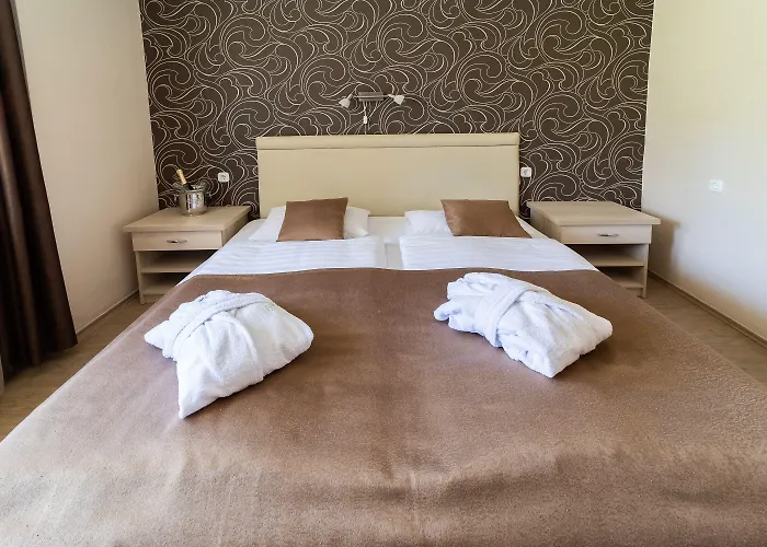 Napfeny ザラカロシュ