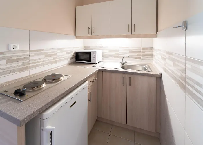 ホテル Napfeny 3*